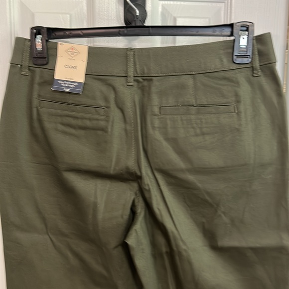 St John’s Bay Capri / NWT - Picture 5 of 10